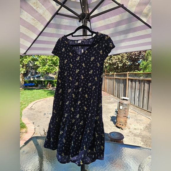 NWTGAP Black Midi Sundress Scoop Neck Short Sleeve - Picture 1 of 7